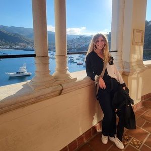 Meet your Posher, Amanda